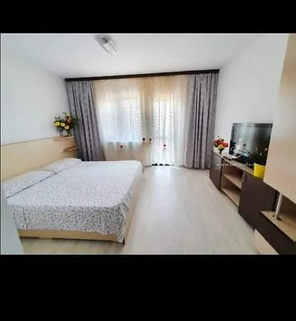 Casa Galbena De Vacanta Navodari Năvodari