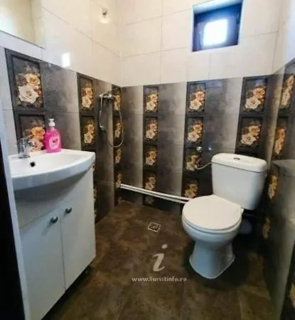 Casa Galbena De Vacanta Navodari Năvodari